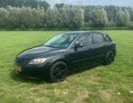 Mazda 3 1.6 2005 Nieuwe apk, Auto's, Mazda, Voorwielaandrijving, 1160 kg, 4 cilinders, Zwart