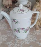 Brocante theepot bloemetjes, Ophalen of Verzenden