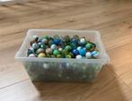Grote verzameling knikkers in bak, Ophalen, Gebruikt