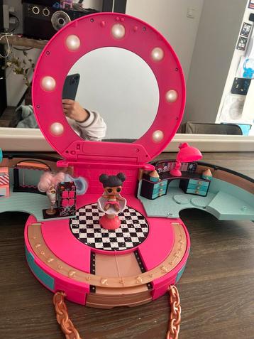 Lol kapsalon beschikbaar voor biedingen