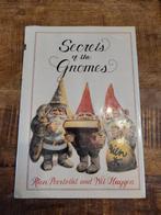 Secrets of the Gnomes - Nieuw in gesealde verpakking!, Ophalen of Verzenden, Nieuw, Rien Poortvliet and Wil Huygen, Sprookjes