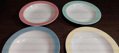 Petrus regout sphinx Maastricht pastel borden, Antiek en Kunst, Antiek | Servies los, Ophalen of Verzenden