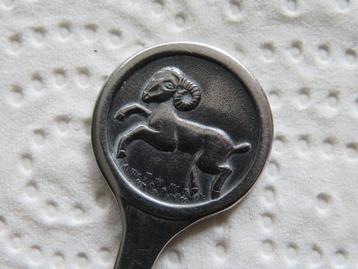 Sola Lepeltje Sterrenbeeld Ram beschikbaar voor biedingen