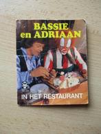 Bassie en Adriaan mini boekje  in het restaurant  1979, Boeken, Ophalen of Verzenden, Gelezen