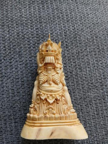 Indonesisch Beeldje snijwerk van been Rangda demonen koning beschikbaar voor biedingen