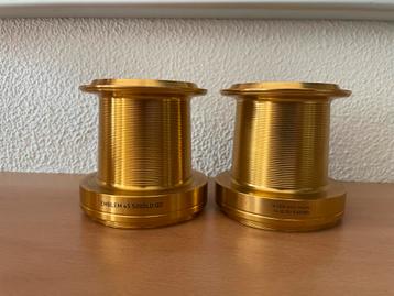 2x Daiwa Emblem 45 5000LD QD Spoelen beschikbaar voor biedingen