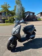 Elektrische Piaggio Scooter - Zo Goed Als Nieuw!, Fietsen en Brommers, Ophalen, Overige modellen, Maximaal 45 km/u, Elektrisch