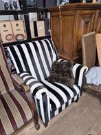 Gestreepte vintage stoel, Ophalen, Gebruikt, Eén