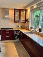Keuken en apparatuur met granieten aanrecht, Huis en Inrichting, Keuken | Complete keukens, Ophalen, Gebruikt, Hoekkeuken, Graniet of Steen