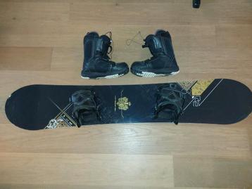 Salomon Snowboard incl. schoenen beschikbaar voor biedingen