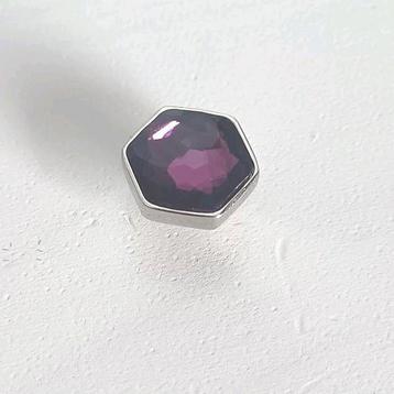 Zilverkleurige Melano vivid sice burgundy beschikbaar voor biedingen