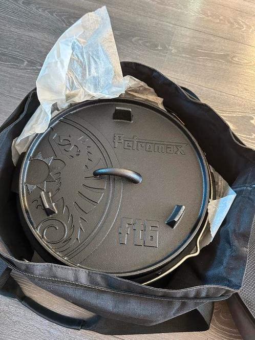 Petromax Dutch Oven ft6 - 5,5 ltr + tas, zgan, 1 x gebruikt!, Huis en Inrichting, Keuken | Potten en Pannen, Zo goed als nieuw