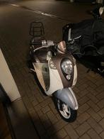 Sym mio 50 wok, Fietsen en Brommers, Scooters | SYM, Ophalen, Zo goed als nieuw, Benzine, Mio