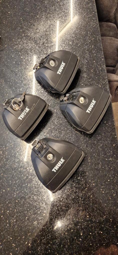 Thule rapid system 753 + thule kitset 3033, Auto diversen, Dakdragers, Zo goed als nieuw, Ophalen of Verzenden