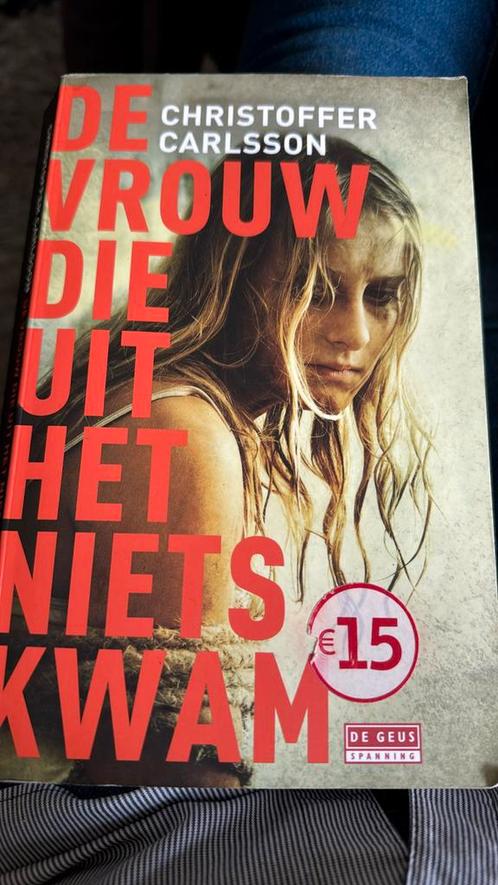 Christoffer Carlsson - De vrouw die uit het niets kwam, Boeken, Thrillers, Zo goed als nieuw, Nederland, Ophalen of Verzenden
