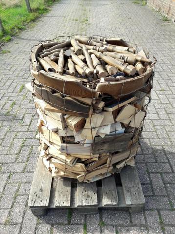 Brandhout eikenhout met pallet hout brandton feestje  beschikbaar voor biedingen