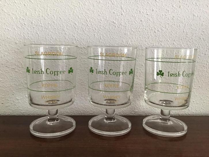 3 Irish Coffee glazen met maatstrepen., Verzamelen, Glas en Borrelglaasjes, Zo goed als nieuw, Frisdrankglas, Ophalen of Verzenden