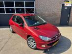 Peugeot 206 1.4 Forever Airco , NW apk, Auto's, Voorwielaandrijving, Stof, Zwart, 4 cilinders
