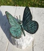 VLINDER OP NATUURSTEEN / grafdecoratie, Dierenbeeld, Nieuw, Info@huisentuindecoratiemarie.nl, Huis en tuin decoratie marie