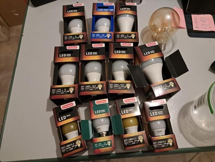 12 X Gloeilampen/Light bulbs (LED), Huis en Inrichting, Lampen | Losse lampen, Nieuw, Led-lamp, Minder dan 30 watt, Overige fittingen
