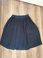 Mooie donkerblauwe plooirok maat 40, Kleding | Dames, Rokken, Maat 38/40 (M), Blauw, Ophalen of Verzenden, Zo goed als nieuw