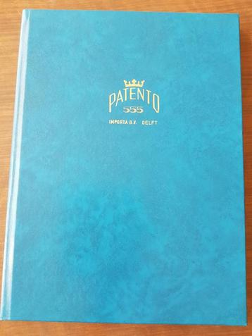 Postzegelboek met ongestempeld en gestempelde postzegels   beschikbaar voor biedingen