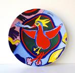 Porselein schaal met vogel rood blauw geel Corneille 5305-s, Antiek en Kunst, Kunst | Designobjecten, Ophalen of Verzenden