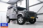 Land Rover Defender 2.4 TD 110" | Overlander | Airco | led |, Auto's, Land Rover, Stof, Gebruikt, Zwart, 4 cilinders