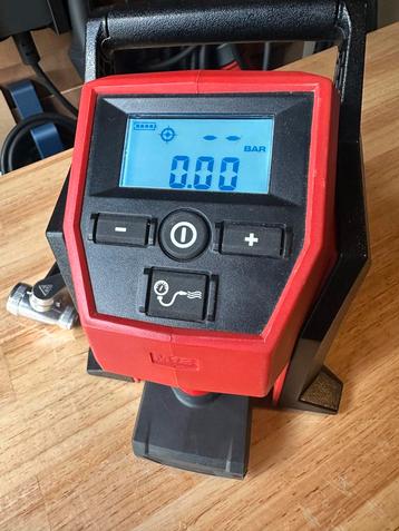 Milwaukee M12 Inflator Air pump bandenpomp beschikbaar voor biedingen