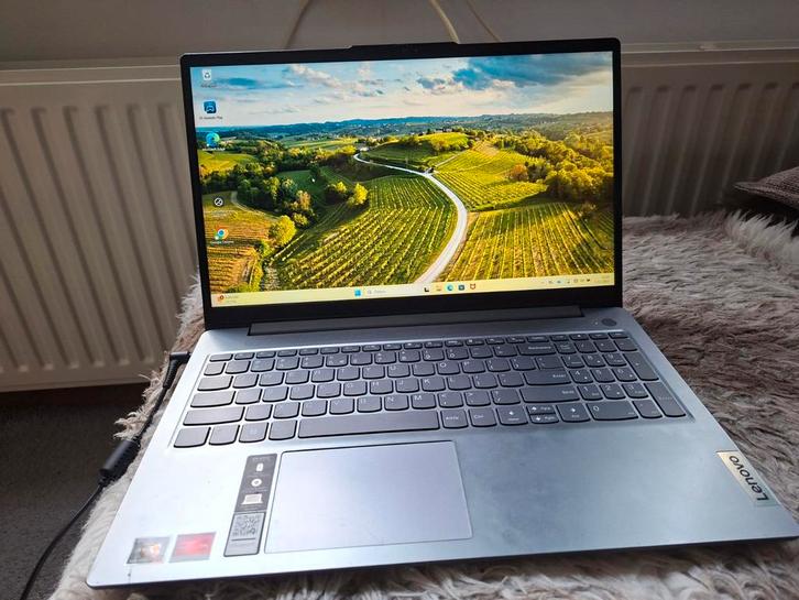 Lenovo Laptop - Betrouwbaar en Krachtig, Computers en Software, Windows Laptops, Gebruikt, 15 inch, HDD, SSD, 2 tot 3 Ghz, 8 GB