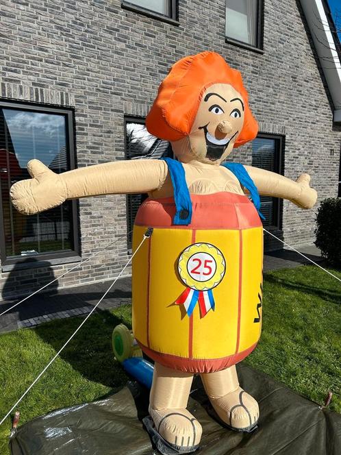 Sarah opblaaspop te huur | Stiens en omgeving | Friesland, Hobby en Vrije tijd, Feestartikelen | Verhuur, Zo goed als nieuw, Ophalen