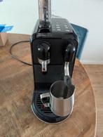 Nespresso apparaat,, Witgoed en Apparatuur, Koffiezetapparaten, Ophalen, Zo goed als nieuw, Koffiemachine, Afneembaar waterreservoir