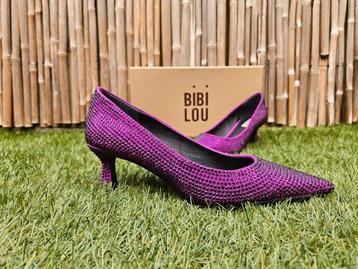 Roze/paarse suède pump #glittersteentjes #qeeniehak #party beschikbaar voor biedingen