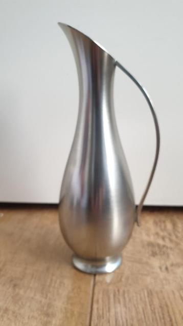 Antiek tin/pewter schenkkannetje beschikbaar voor biedingen
