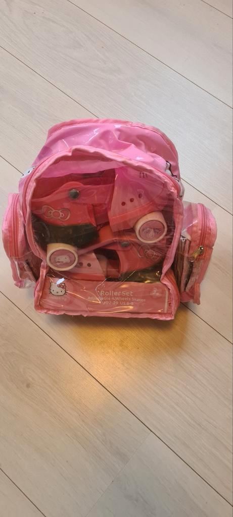 Rolschaatsen set  HELLO KITTY verstelbaar maat 22-29, Kinderen en Baby's, Speelgoed | Buiten | Rolschaatsen, Zo goed als nieuw