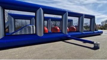 Stormbanen huren. Bouncing balls 20m lang en 6m breed. Gaaf! beschikbaar voor biedingen
