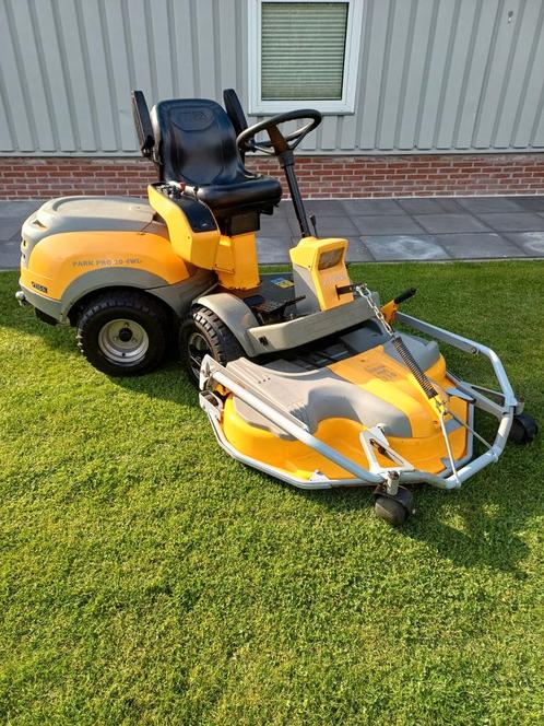 Stiga PARK PRO 4WD 110 COMBI dek /  Stuurbekr / Electr Lift!, Tuin en Terras, Zitmaaiers, Gebruikt, 90 tot 120 cm, Elektrische starter