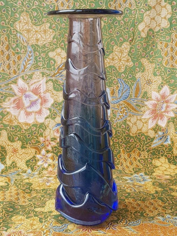 Mooie originele zware vintage Mdina vaas uit Malta 25 cm., Antiek en Kunst, Antiek | Vazen, Ophalen of Verzenden