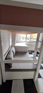 Hoogslaper met bureau, bank & uitschuifbed, Kinderen en Baby's, Kinderkamer | Stapelbedden en Hoogslapers, Ophalen, Zo goed als nieuw