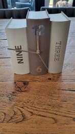 Klok Karlsson boeken, Huis en Inrichting, Ophalen of Verzenden, Zo goed als nieuw, Wandklok