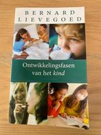 B. Lievegoed - Ontwikkelingsfasen van het kind, Ophalen of Verzenden, Gelezen, B. Lievegoed