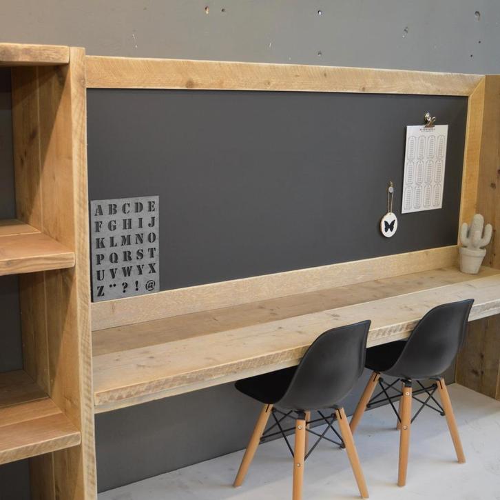 Steigerhouten Speeltafel 'Mike' met Krijtbord, Huis en Inrichting, Kasten | Overige, Zo goed als nieuw, Ophalen
