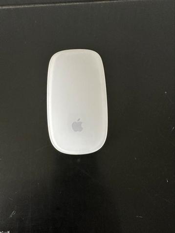 Nieuwe Apple Magic Mouse 1 beschikbaar voor biedingen
