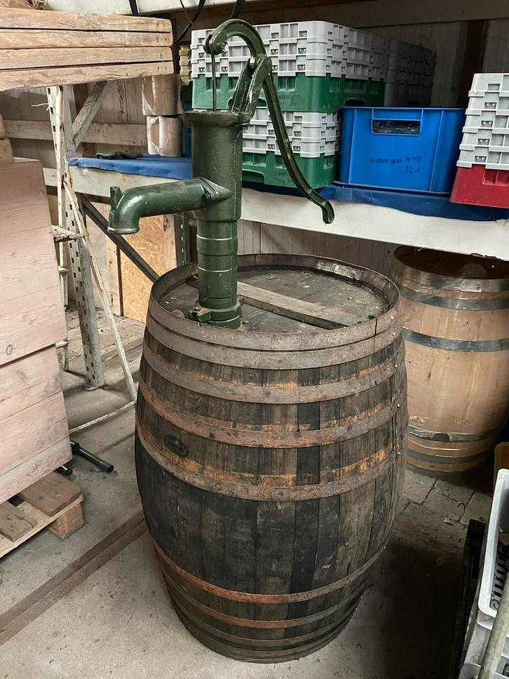 Grote houten eiken regenton met handpomp 300 liter NIEUW, Tuin en Terras, Regentonnen, Nieuw, Hout, 150 liter of meer, Met pomp