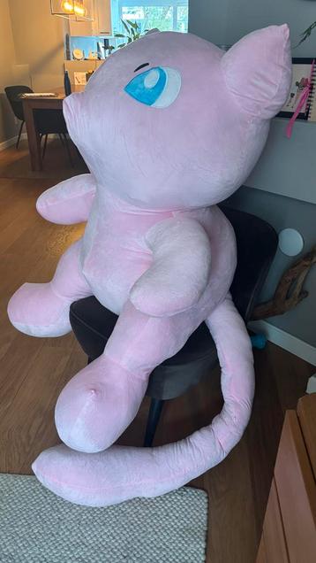Pokémon Mew enorm grote knuffel beschikbaar voor biedingen