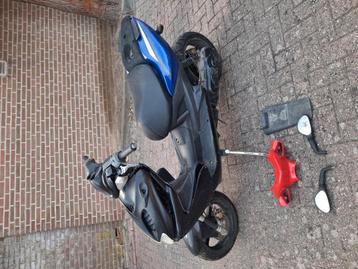 yamaha aerox project of voor onderdelen  beschikbaar voor biedingen