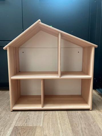 IKEA Poppenhuis Wandkastje beschikbaar voor biedingen