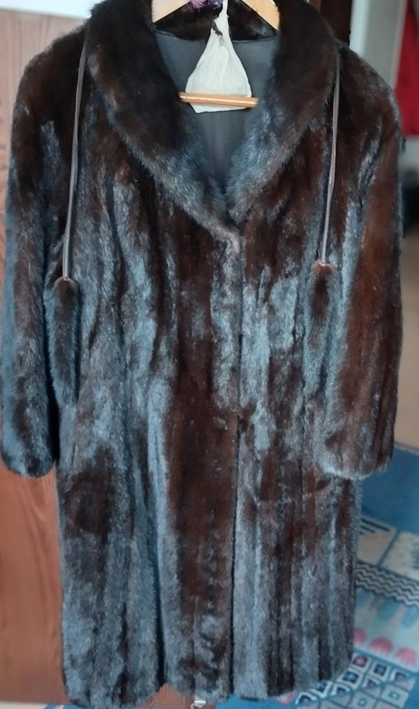 Damesnersmantel, Kleur bruin, Maat 38 - 40, Kleding | Dames, Gelegenheidskleding, Zo goed als nieuw, Overige typen, Maat 38/40 (M)