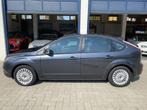 Ford Focus 1.8 Limited 5-DEURS/CLIMA/NAVI/CRUISE/NAP, Auto's, Ford, Euro 5, 1160 kg, Gebruikt, 4 cilinders