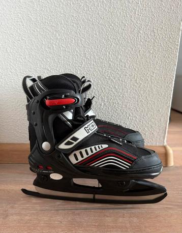 Te koop: Mooie Move verstelbare kinderschaatsen, maat 33-36. beschikbaar voor biedingen